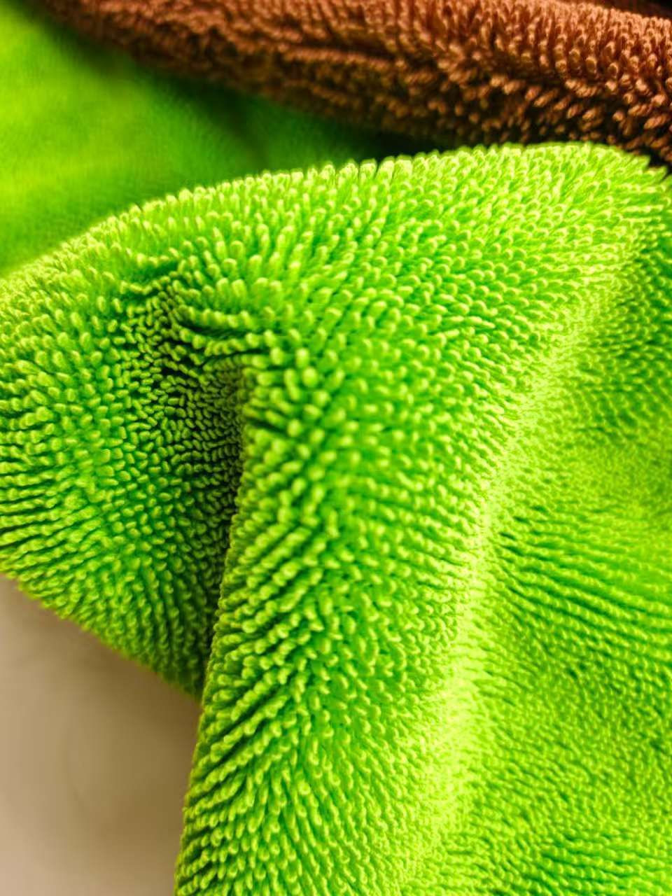 Green Color Microfiber Twisted Yarn Long Pile Towels